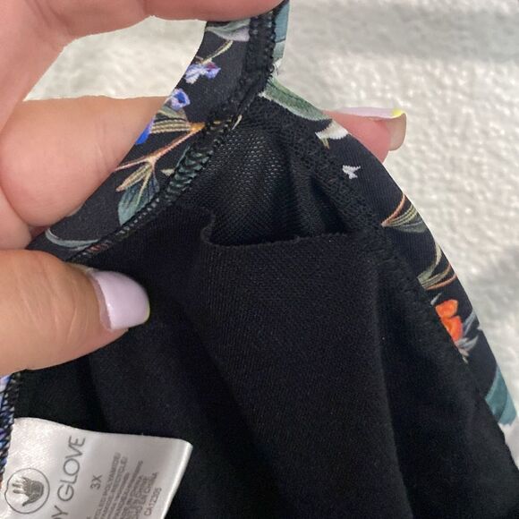 NWT- Body Glove- Two piece swimsuit-Drew top, Woodstock bottoms- Size 3X - Picture 8 of 16